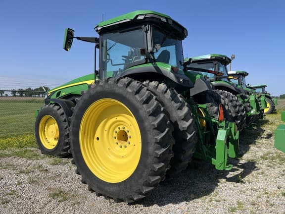 Image of John Deere 8R 310 equipment image 3