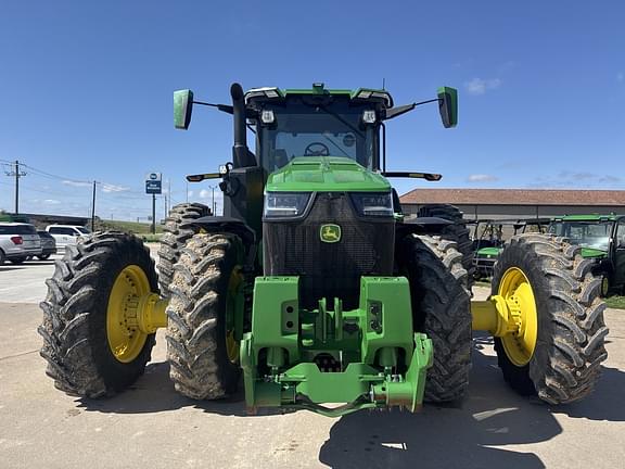 Image of John Deere 8R 310 equipment image 2