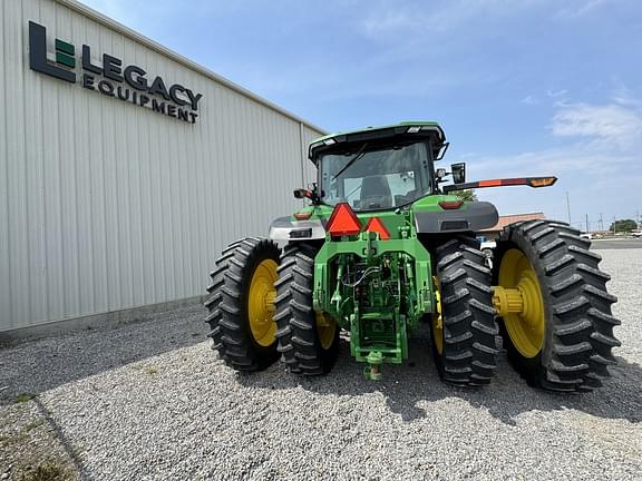 Image of John Deere 8R 310 equipment image 3