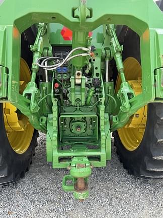 Image of John Deere 8R 310 equipment image 4