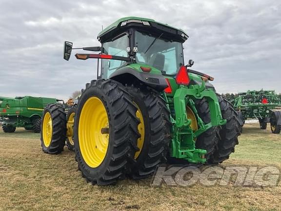 Image of John Deere 8R 310 equipment image 2