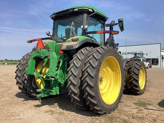 Image of John Deere 8R 310 equipment image 2