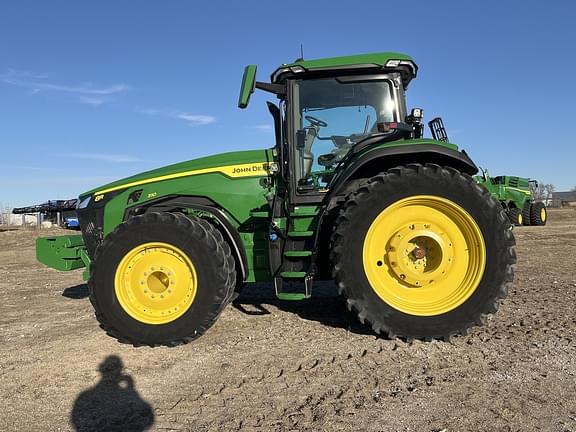 Image of John Deere 8R 310 equipment image 3