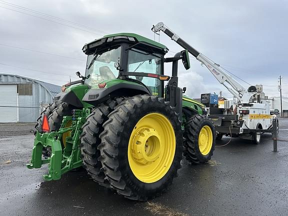 Image of John Deere 8R 310 equipment image 4