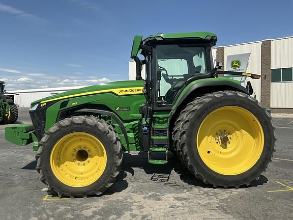 Image of John Deere 8R 310 equipment image 1