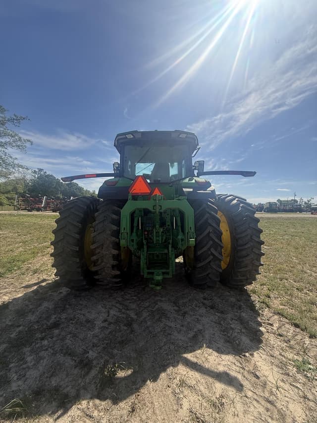 Image of John Deere 8R 310 equipment image 1