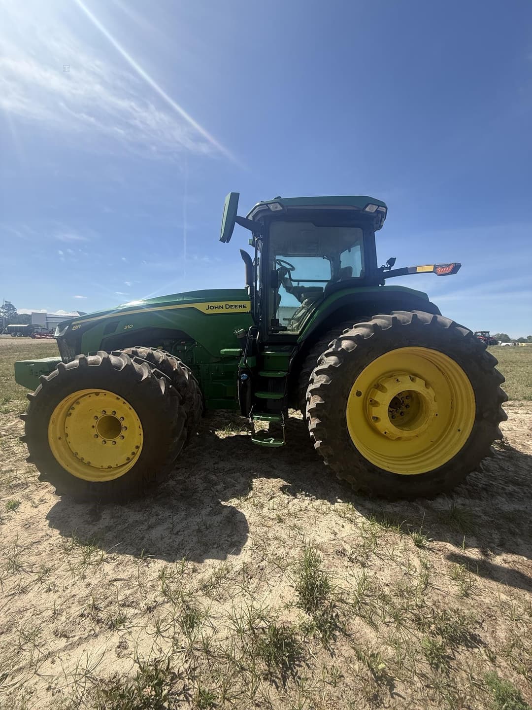Image of John Deere 8R 310 Primary image