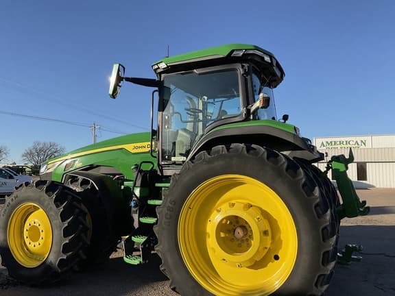 Image of John Deere 8R 310 equipment image 4