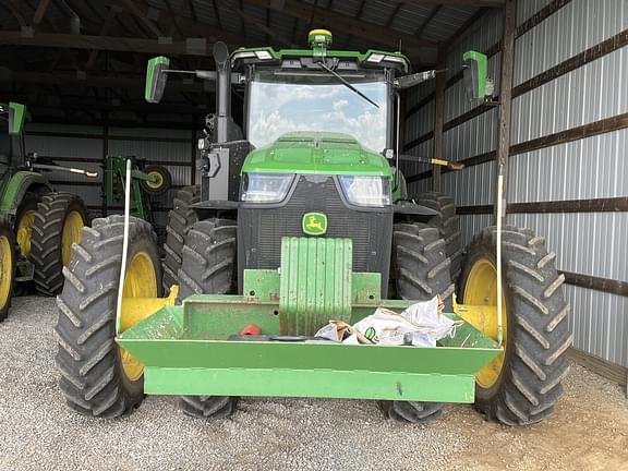 Image of John Deere 8R 310 equipment image 2