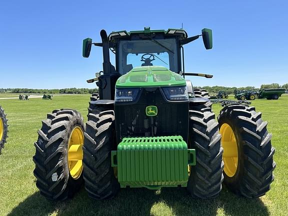 Image of John Deere 8R 310 equipment image 1