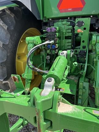 Image of John Deere 8R 310 equipment image 3