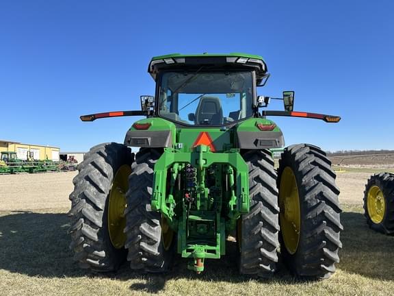 Image of John Deere 8R 310 equipment image 3