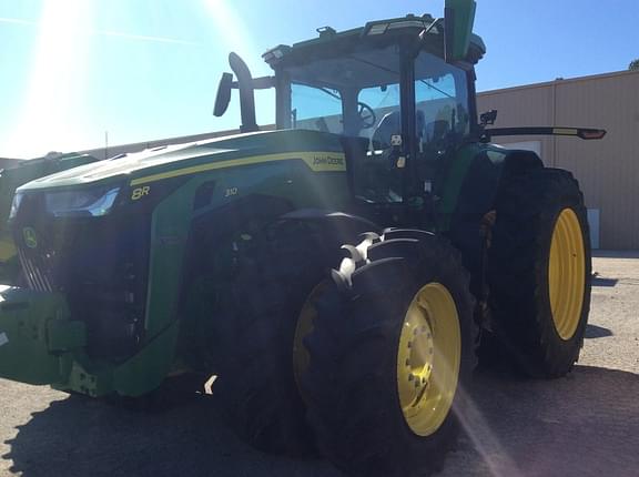 Image of John Deere 8R 310 equipment image 1