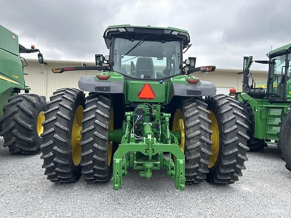 Image of John Deere 8R 310 equipment image 4