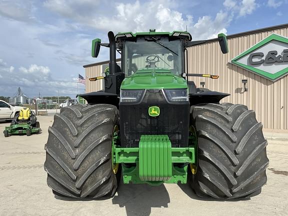 Image of John Deere 8R 310 equipment image 2