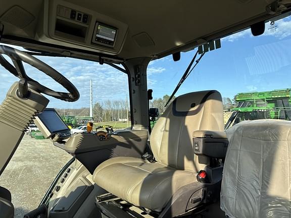 Image of John Deere 8R 310 equipment image 1