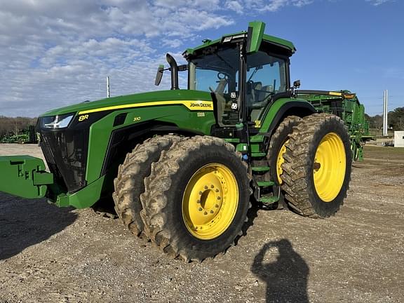 Image of John Deere 8R 310 equipment image 2