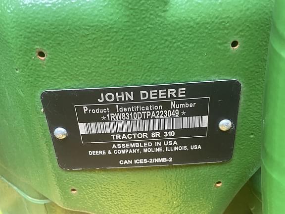 Image of John Deere 8R 310 equipment image 2