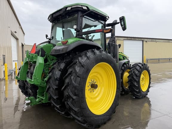 Image of John Deere 8R 310 equipment image 2