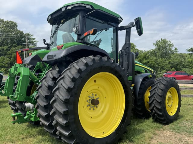 Image of John Deere 8R 310 equipment image 2