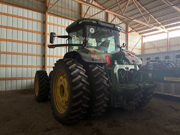 Image of John Deere 8R 310 equipment image 4