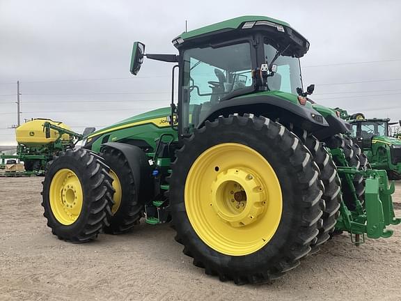 Image of John Deere 8R 310 equipment image 3