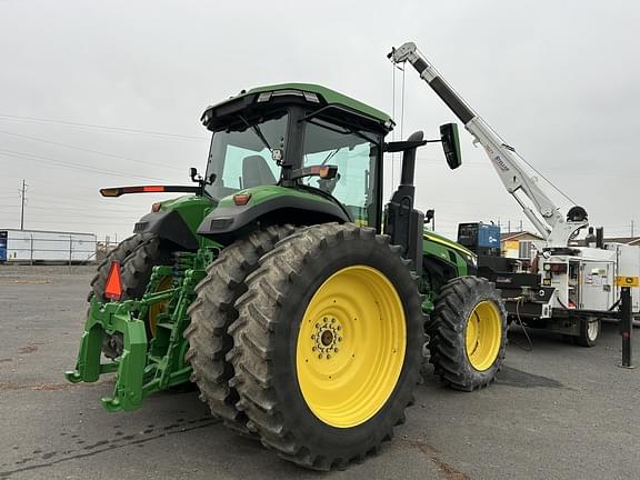 Image of John Deere 8R 310 equipment image 4