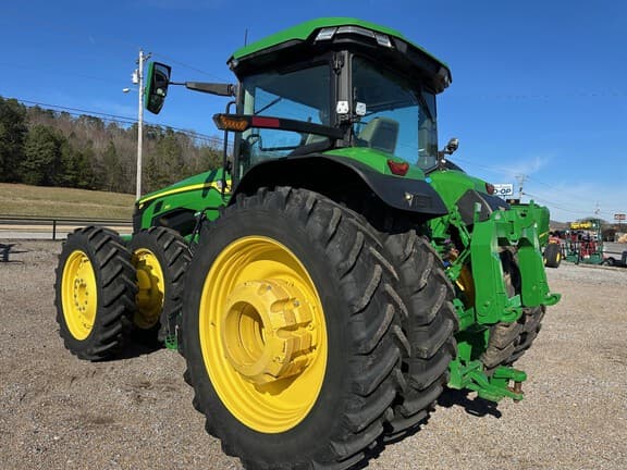 Image of John Deere 8R 310 equipment image 2