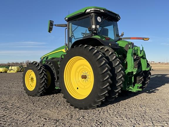 Image of John Deere 8R 310 equipment image 3