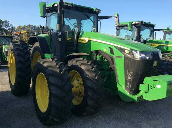 Image of John Deere 8R 310 equipment image 1