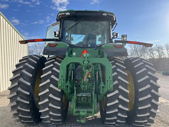 Image of John Deere 8R 310 equipment image 3