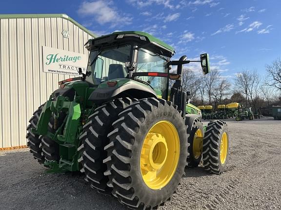 Image of John Deere 8R 310 equipment image 2