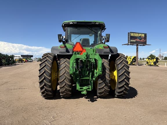 Image of John Deere 8R 310 equipment image 4