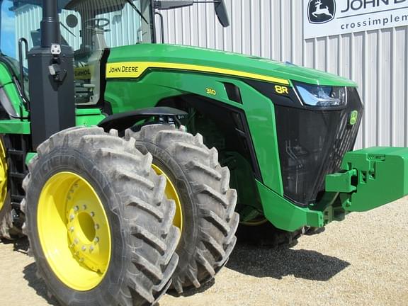 Image of John Deere 8R 310 equipment image 3