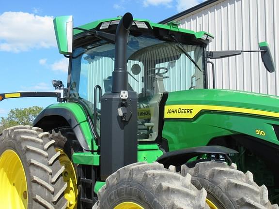 Image of John Deere 8R 310 equipment image 2