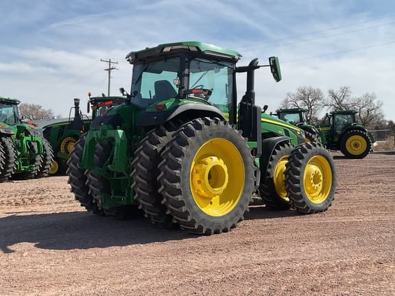 Image of John Deere 8R 310 equipment image 4