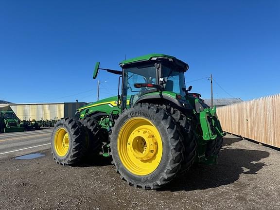 Image of John Deere 8R 310 equipment image 3