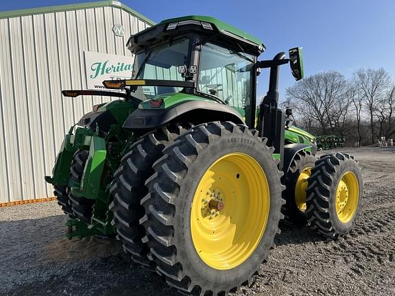 Image of John Deere 8R 310 equipment image 3