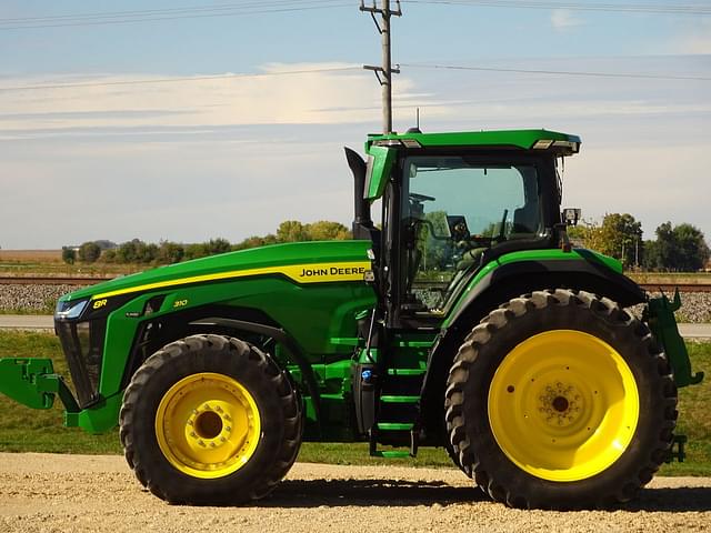 Image of John Deere 8R 310 equipment image 2