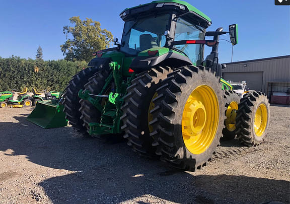 Image of John Deere 8R 310 equipment image 2