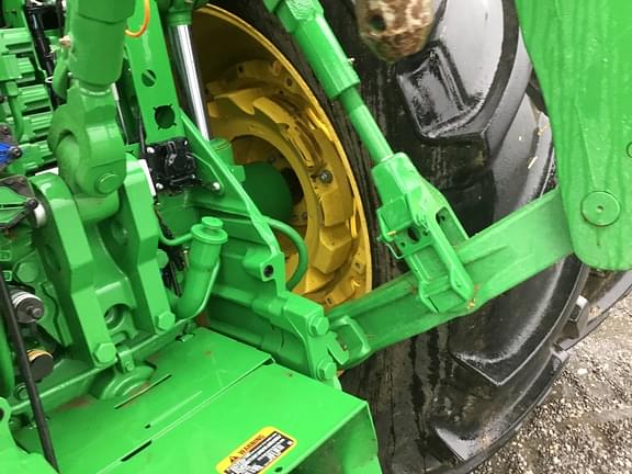 Image of John Deere 8R 310 equipment image 2