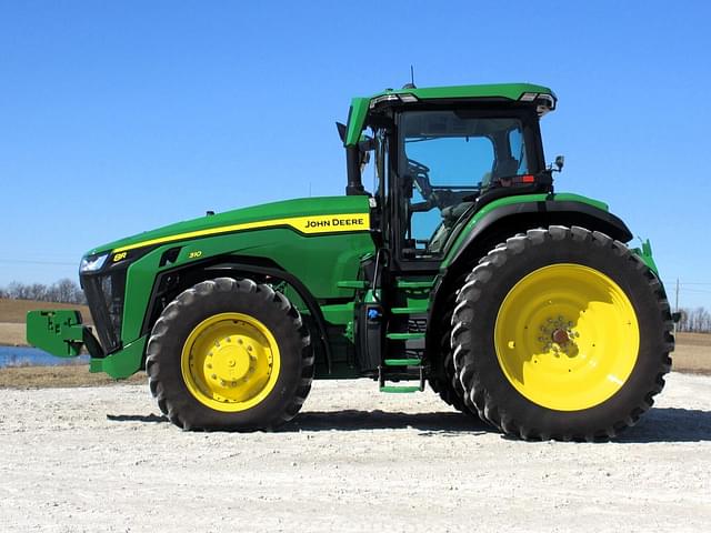 Image of John Deere 8R 310 equipment image 1