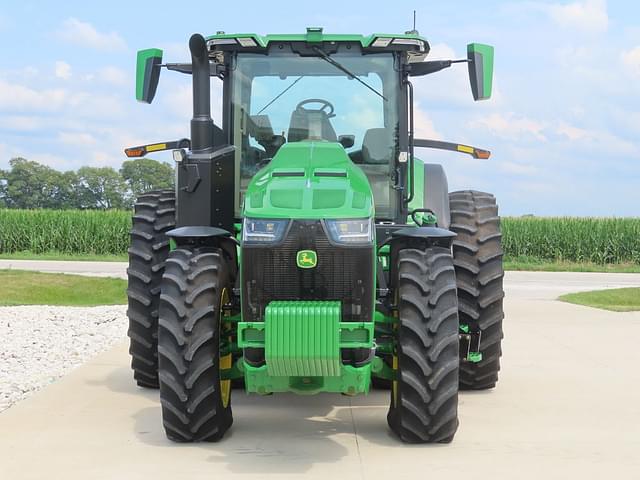 Image of John Deere 8R 310 equipment image 4