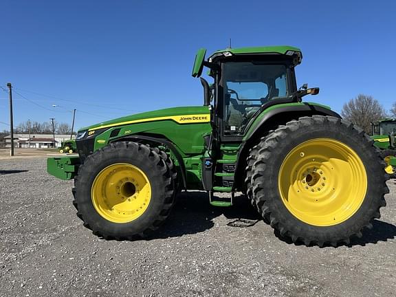 Image of John Deere 8R 310 equipment image 1