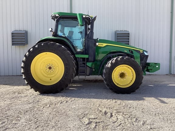 Image of John Deere 8R 310 equipment image 3