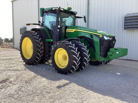 Image of John Deere 8R 310 equipment image 4