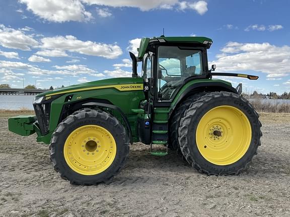 Image of John Deere 8R 310 equipment image 1