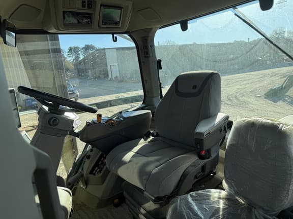 Image of John Deere 8R 310 equipment image 3