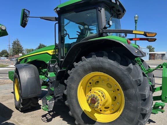 Image of John Deere 8R 310 equipment image 1