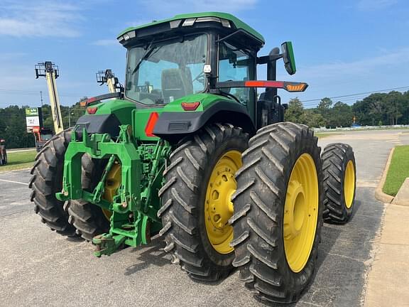 Image of John Deere 8R 310 equipment image 3